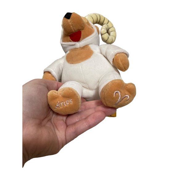 Winnie the Pooh Aries astrology plush - Picture 7 of 7